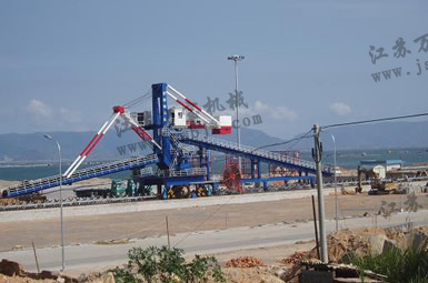 回轉(zhuǎn)角度110度，兩側(cè)堆料